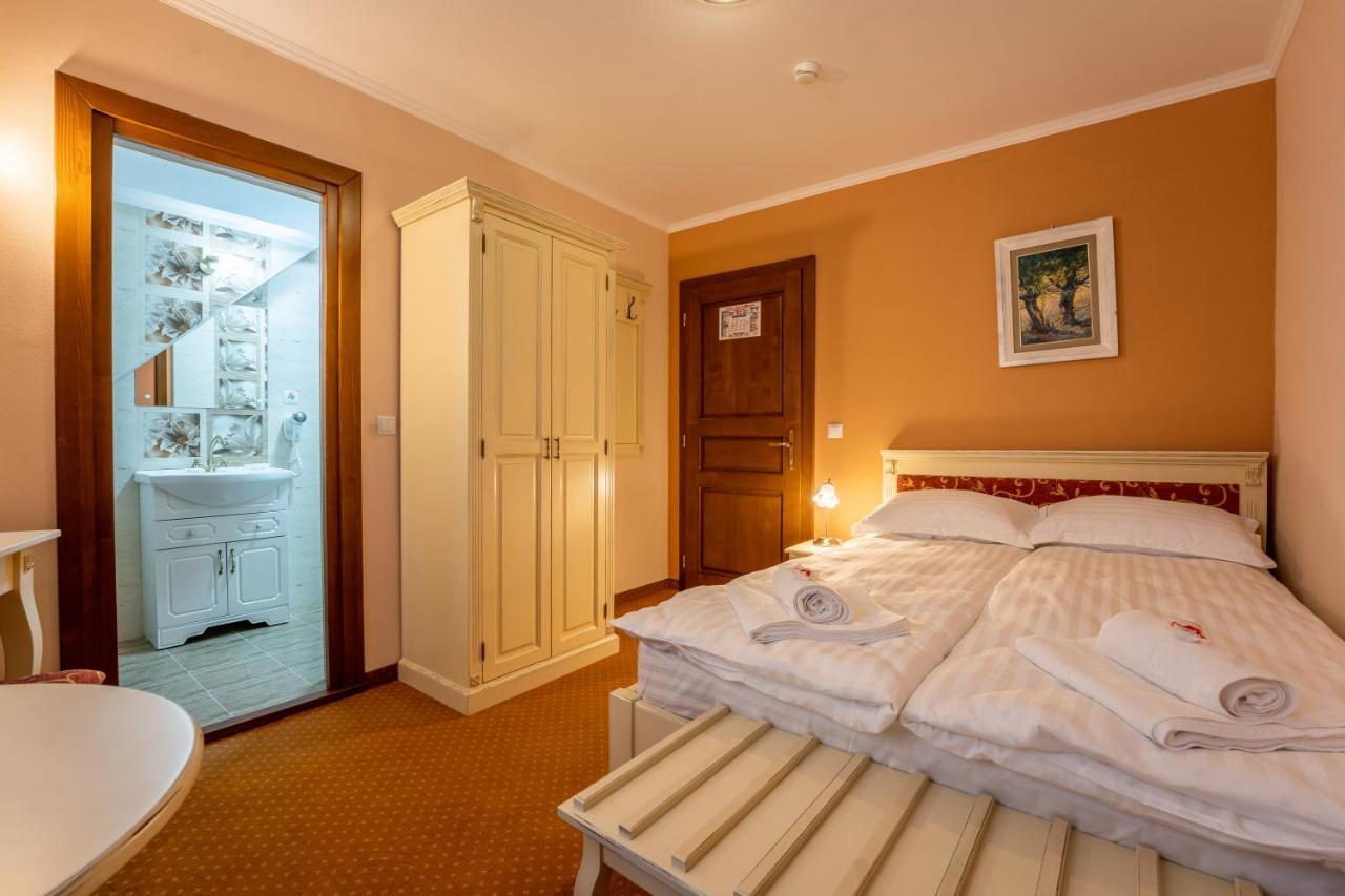 Hotel Princessophie Segesvár Kültér fotó