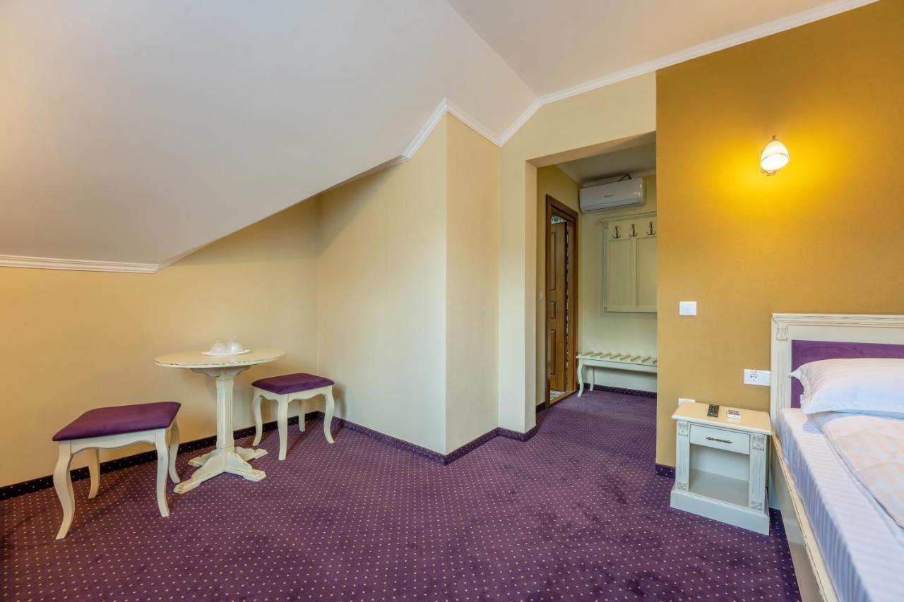Hotel Princessophie Segesvár Kültér fotó