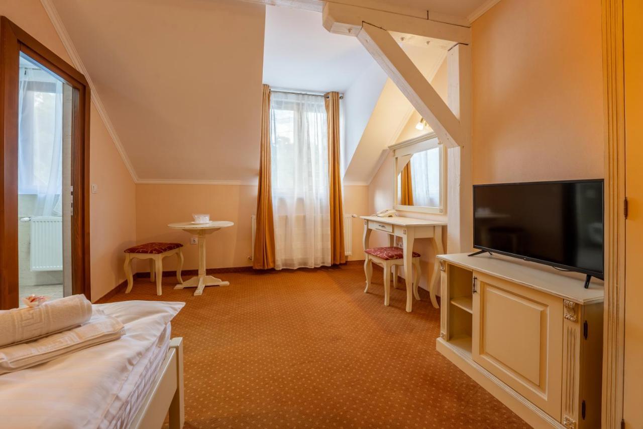 Hotel Princessophie Segesvár Kültér fotó